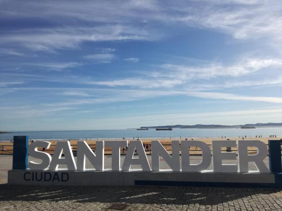 Soleado Apartamento Con Garaje Santander Exterior photo